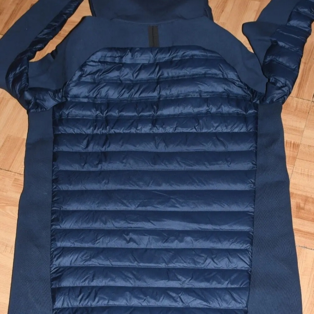 Womens Nike Aeroloft Tech Jacket